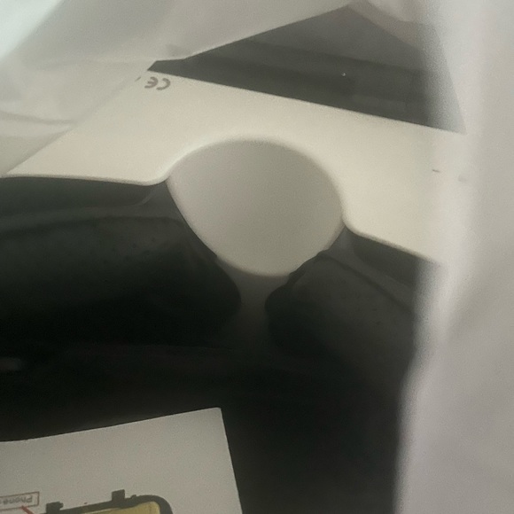 Buy controller separately - Picture 2 of 5